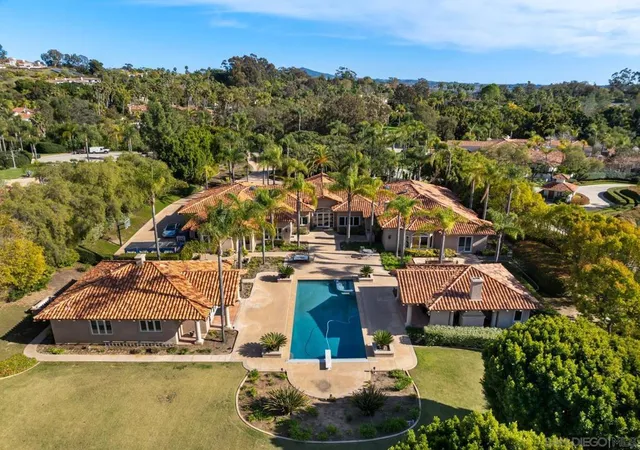 5th image of 18050 Rancho La Cima Corte, Rancho Santa Fe, CA 92067 | MLS# 250031360SD