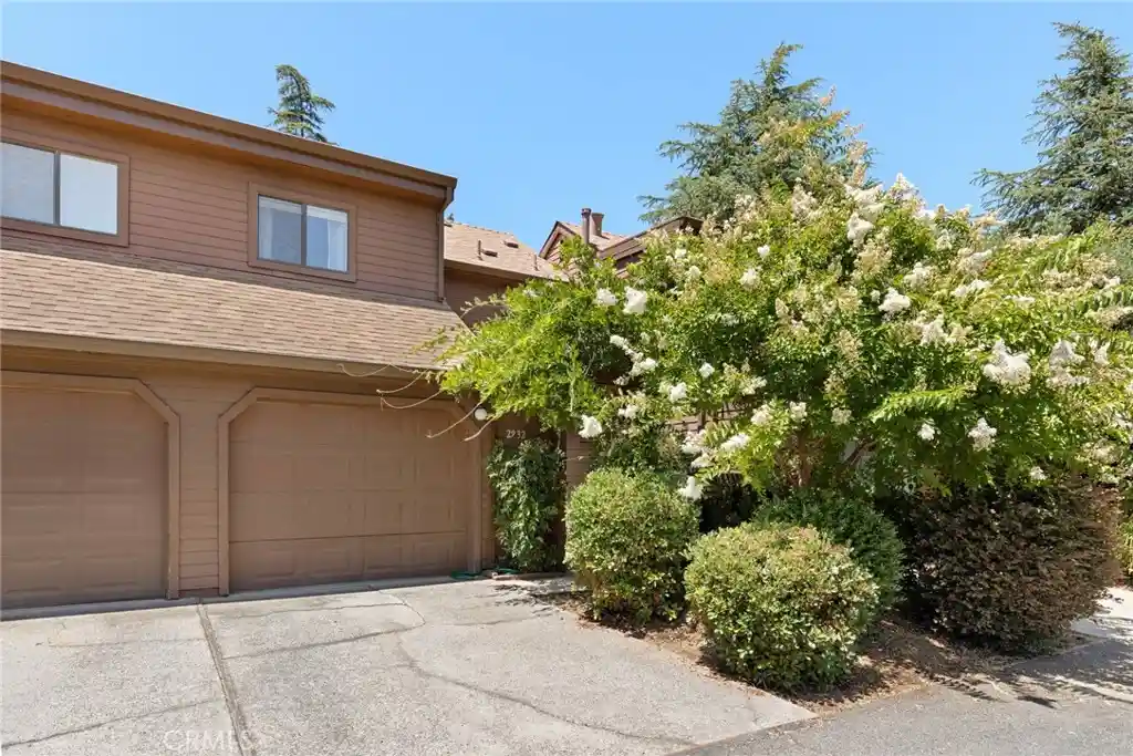 Condo for sale at 2932 Pennyroyal Dr, Chico, CA 95928 | MLS# SN25140370