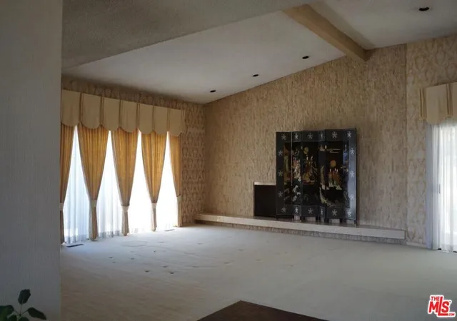 3rd image of 1461 Laurel Way, Beverly Hills, CA 90210 | MLS# 25557057