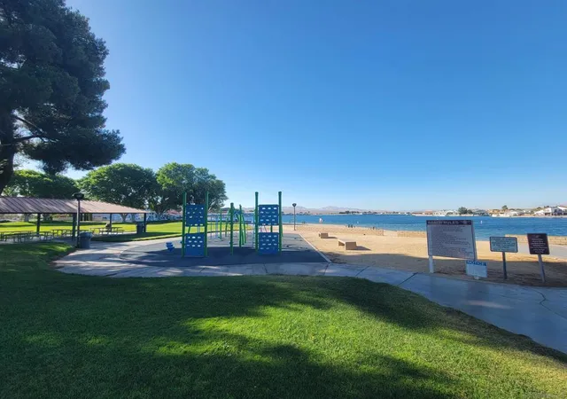26th image of 27452 Silver Lakes Pkwy, Helendale, CA 92342 | MLS# 250031661SD