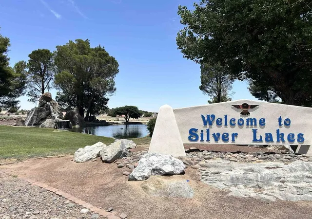 2nd image of 27452 Silver Lakes Pkwy, Helendale, CA 92342 | MLS# 250031661SD