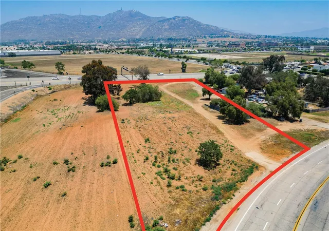 3rd image of 0 Old Frontage Rd, Moreno Valley, CA 92553 | MLS# OC25137111