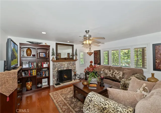 3rd image of 31816 Silver Spruce Dr, Running Springs, CA 92382 | MLS# IG25142893