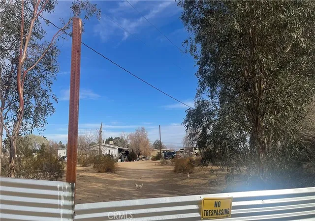 Homes for sale in Inyokern, CA | 1952 Blackbird St, Inyokern, CA 93527 | MLS# SR25143045