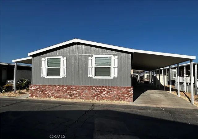 Photo 1 of Sale Pending at 2205 W Acacia Ave #129, Hemet, CA 92545 | MLS# SW25143992 | Listing updated on 2026-10-02