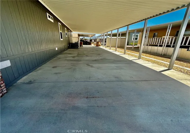 Photo 3 of Sale Pending at 2205 W Acacia Ave #129, Hemet, CA 92545 | MLS# SW25143992 | Listing updated on 2026-10-02