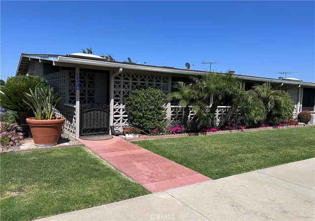 Photo 1 of Condo for sale at 1501 Pelham #127F, Seal Beach, CA 90740 | MLS# RS25144801 | Listing updated on 2025-11-10