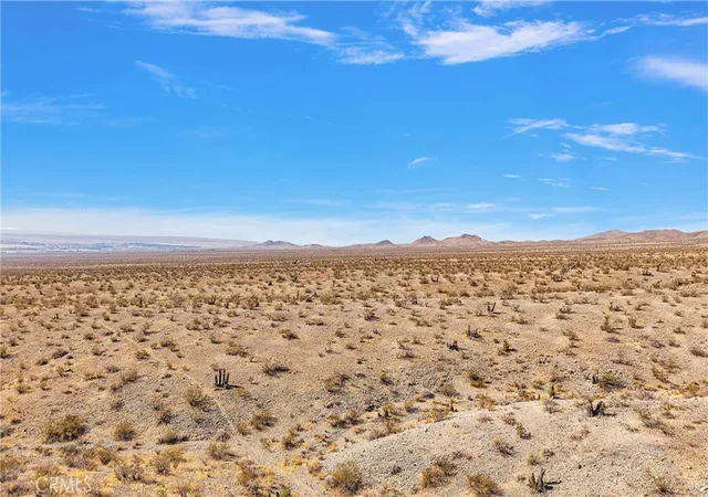 2nd image of 0 Near Bryman Rd, Oro Grande, CA 92368 | MLS# HD25145268