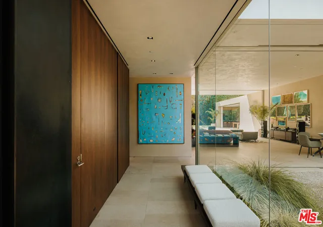 Photo 3 of Mansion for sale at 717 Moreno Ave, Los Angeles, CA 90049 | MLS# 25522841 | Listing updated on 2026-08-31