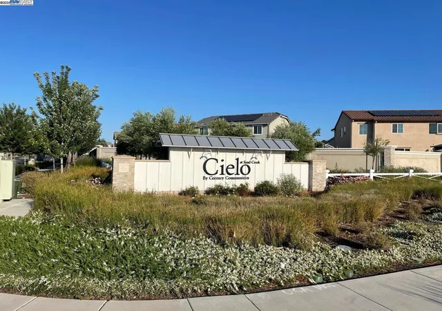 2nd image of 5611 Trinity Lakes Ln, Antioch, CA 94531 | MLS# 41103491