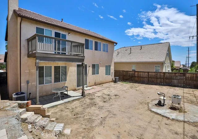 Photo 3 of Single family home for sale at 14131 Desert Rose St, Hesperia, CA 92344 | MLS# PW25149263 | Listing updated on 2026-06-24