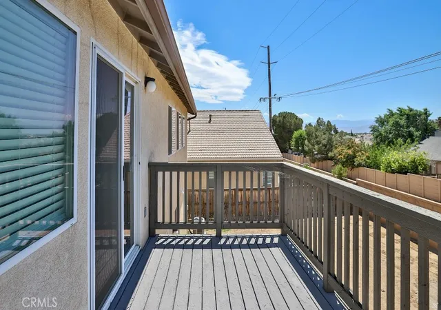 Photo 3 of Single family home for sale at 14131 Desert Rose St, Hesperia, CA 92344 | MLS# PW25149263 | Listing updated on 2026-06-24