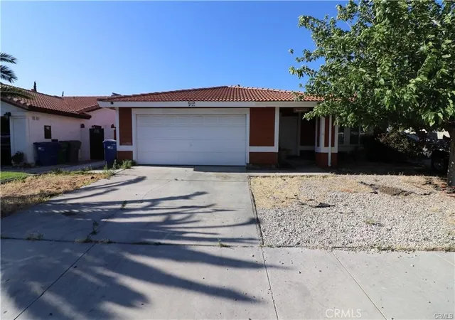 Homes for sale in Palmdale, CA | 4537 Elwood Ave, Palmdale, CA 93552 | MLS# BB25149491