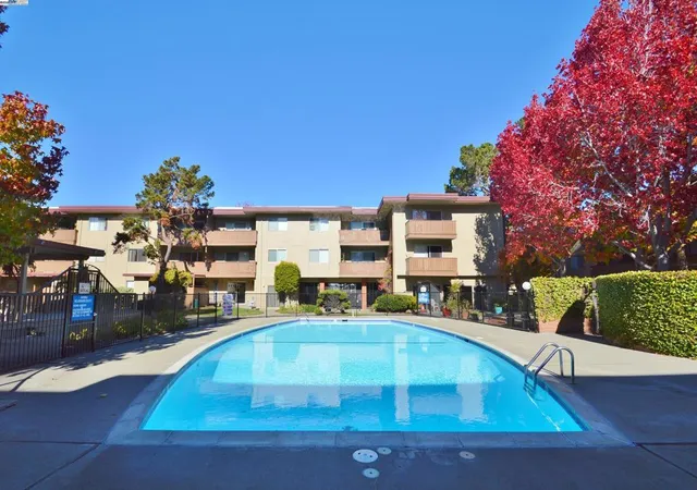 Photo 2 of Condo for sale at 1333 Webster St #A107, Alameda, CA 94501 | MLS# 41103836 | Listing updated on 2026-10-07