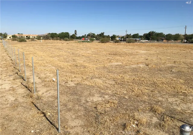2nd image of 0 E Ave O, Lake Los Angeles, CA 93591 | MLS# SR25151801