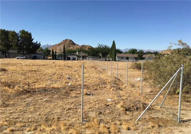 4th image of 0 E Ave O, Lake Los Angeles, CA 93591 | MLS# SR25151801