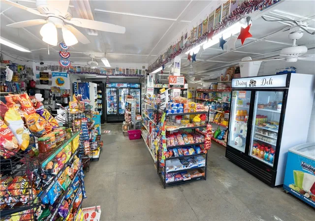 5th image of 285 W 9Th St, San Pedro, CA 90731 | MLS# GD25152689