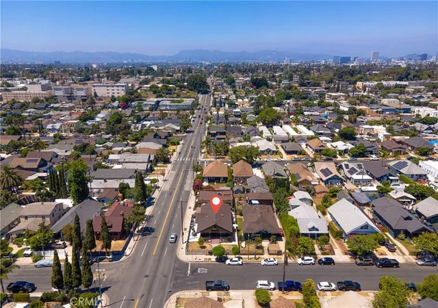 Homes for sale in Los Angeles, CA | 2289 W 29th Pl, Los Angeles, CA 90018 | MLS# SB25153246