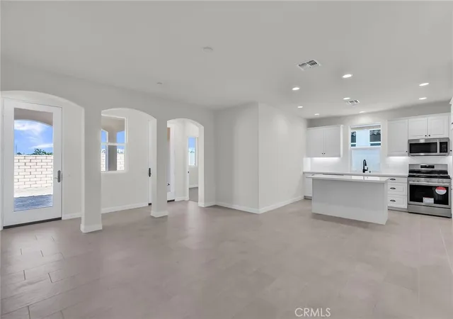 Homes for sale in Yucca Valley, CA | 7432 Desert Sky Dr, Yucca Valley, CA 92284 | MLS# IV25148487