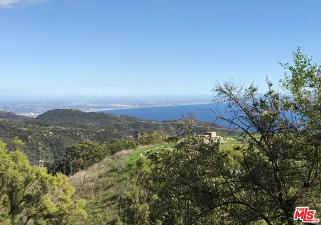 Photo 1 of Land for sale at 524 Moonrise, Malibu, CA 90265 | MLS# 25562089 | Listing updated on 2026-10-03