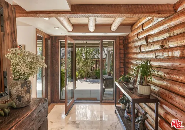 Photo 2 of Single family home for sale at 7336 Studio Rd, Canoga Park, CA 91304 | MLS# 25561779 | Listing updated on 2026-10-07