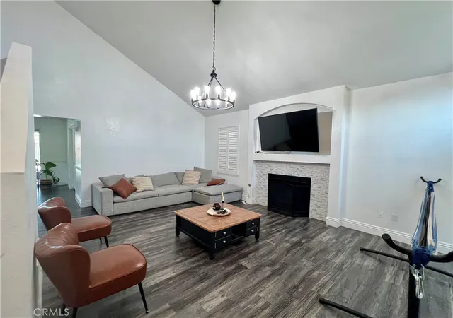 2nd image of 14016 Las Entradas, Bakersfield, CA 93314 | MLS# SR25152022