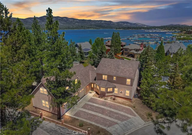 Photo 2 of Single family home for sale at 494 Lakeview Ct, Big Bear Lake, CA 92315 | MLS# IG25153955 | Listing updated on 2026-07-08