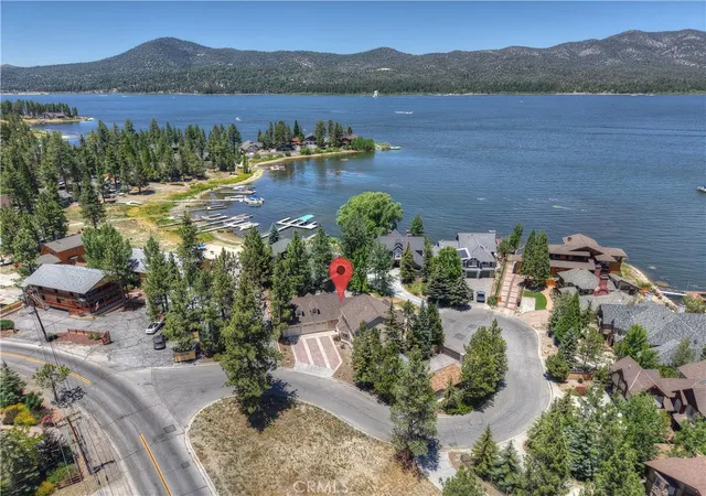 Photo 3 of Single family home for sale at 494 Lakeview Ct, Big Bear Lake, CA 92315 | MLS# IG25153955 | Listing updated on 2026-07-08