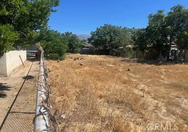 Photo 1 of Land for sale at 433 E Livingston, Banning, CA 92220 | MLS# CV25151783 | Listing updated on 2026-07-01