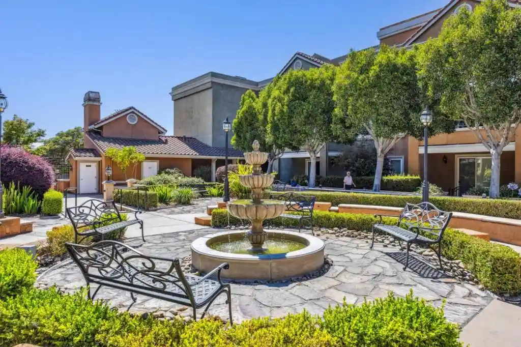 Listing Photo 2 - Condo for sale in 401 S Norfolk St located at 401 S Norfolk St, San Mateo, CA 94401 - Unit #123