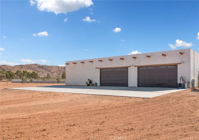 Photo 1 of Sale Pending at 13776 Natoma Rd, Apple Valley, CA 92307 | MLS# HD25155170 | Listing updated on 2026-06-08