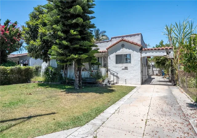 Photo 1 of Sale Pending at 2439 California St, Huntington Park, CA 90255 | MLS# SR25155804 | Listing updated on 2026-10-27