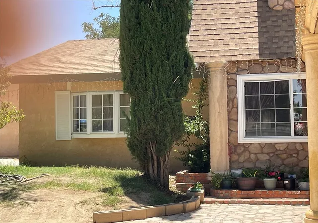 Photo 3 of Sale Pending at 9044 E Ave T4, Littlerock, CA 93543 | MLS# SR25141302 | Listing updated on 2026-10-01