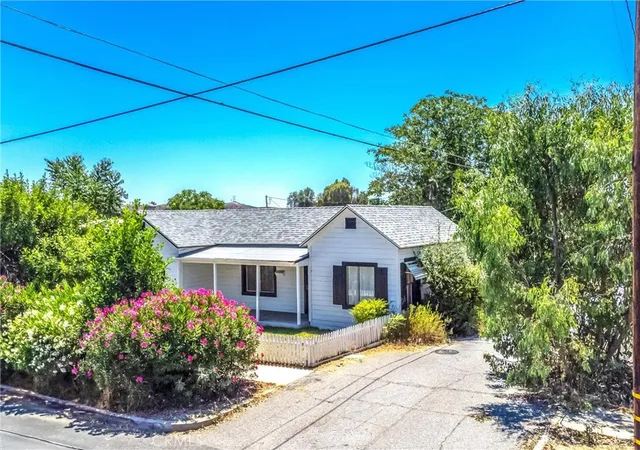 2nd image of 559 Edgar Ave #A2-282, Beaumont, CA 92223 | MLS# IG25155610