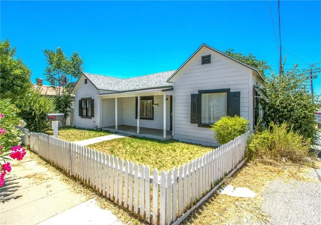 4th image of 559 Edgar Ave #A2-282, Beaumont, CA 92223 | MLS# IG25155610