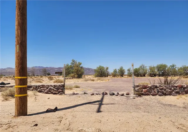 Photo 4 of Land for sale at 31312 Fort Cady Rd, Newberry Springs, CA 92365 | MLS# IG25156573 | Listing updated on 2026-07-10
