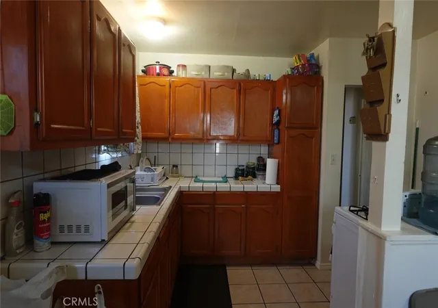 Homes for sale in Compton, CA | 533 W Almond St, Compton, CA 90220 | MLS# SB25157353