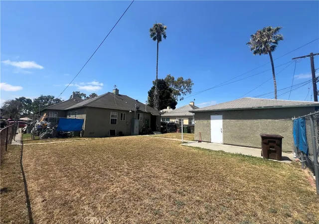 Homes for sale in Compton, CA | 533 W Almond St, Compton, CA 90220 | MLS# SB25157353