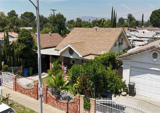 6th image of 431 N Workman St, San Fernando, CA 91340 | MLS# CV25134627