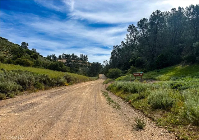 Homes for sale in Lockwood, CA | 160 Ne Lockwood San Ardo Rd, Lockwood, CA 93932 | MLS# NS25158351