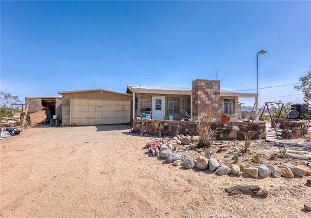 Photo 1 of Single family home for sale at 72082 Winters Rd, Twentynine Palms, CA 92277 | MLS# JT25147949 | Listing updated on 2026-09-29