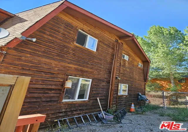 Photo 2 of Sale Pending at 2033 Tulip Pl #6253, Pine Mountain Club, CA 93222 | MLS# 25565327 | Listing updated on 2026-04-14