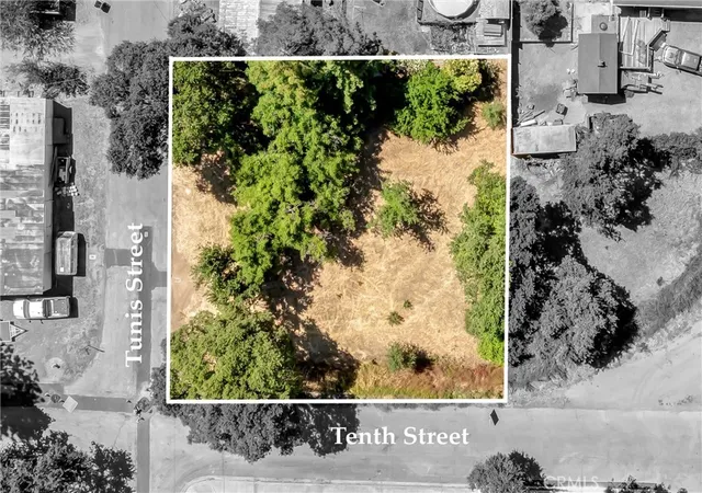 Homes for sale in Lakeport, CA | 521 10Th St, Lakeport, CA 95453 | MLS# LC25158840