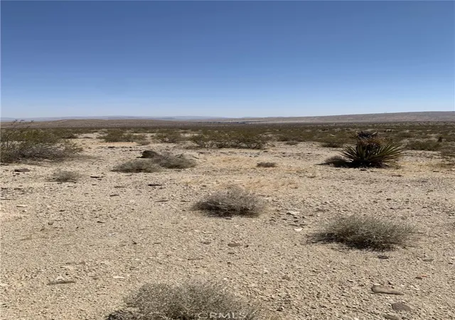 Photo 1 of Land for sale at 0 Sidewinder Rd, Apple Valley, CA 92308 | MLS# HD25156001 | Listing updated on 2026-06-23