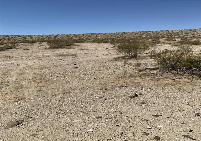 Photo 2 of Land for sale at 0 Sidewinder Rd, Apple Valley, CA 92308 | MLS# HD25156001 | Listing updated on 2026-06-23
