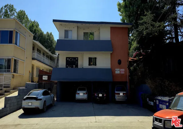 3rd image of 1433 N Martel Ave, Los Angeles, CA 90046 | MLS# 25562381