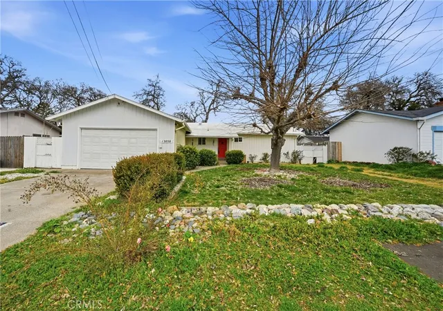 Homes for sale in Clearlake, CA | 15050 Lakeview Way, Clearlake, CA 95422 | MLS# LC25153982