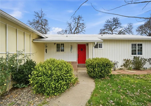 Homes for sale in Clearlake, CA | 15050 Lakeview Way, Clearlake, CA 95422 | MLS# LC25153982