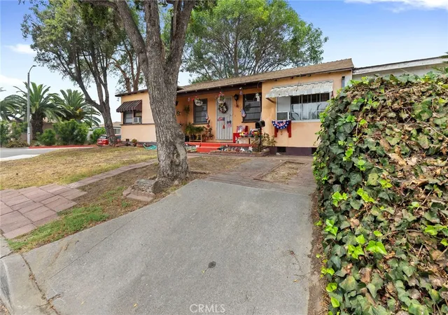Homes for sale in Lynwood, CA | 12323 Edgebrook Ave, Lynwood, CA 90262 | MLS# SW25160300