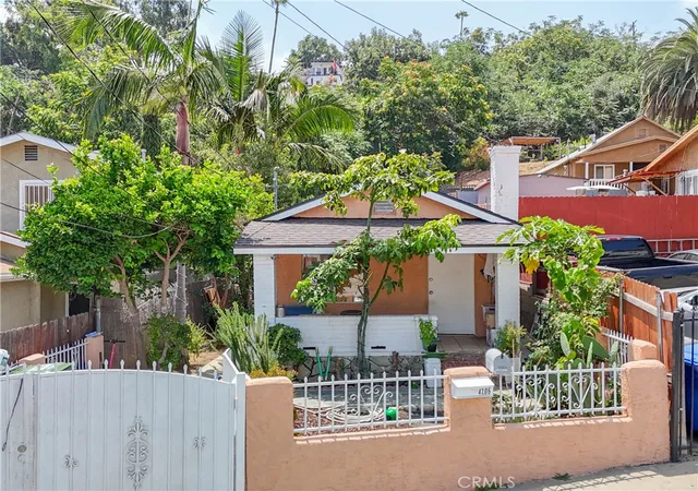 Listing Photo 1 - Condo for sale in building located at 4206 Mercury Ave, Los Angeles, CA 90032 - Unit #